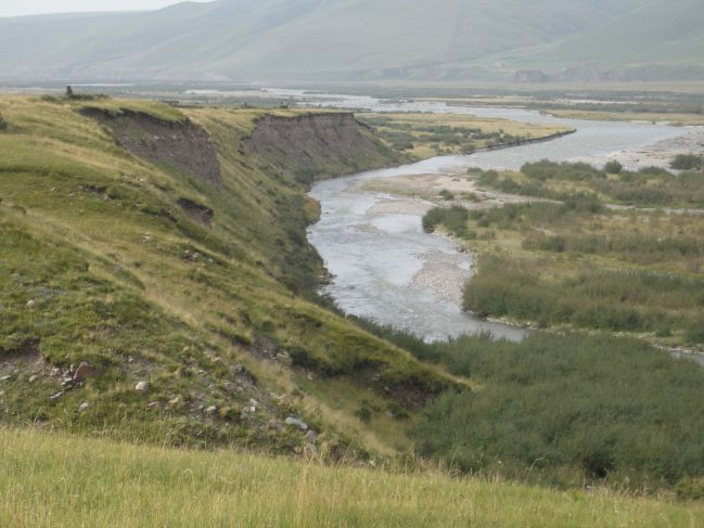  2006:09:08 21:35:43   Shaluie River - view of alluvial fan strata cut by river (looking downstream) - photo 2.jpg